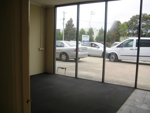 Click to view all images 2/8-12 Lieber Grove Carrum Downs VIC 3201 - Image 3