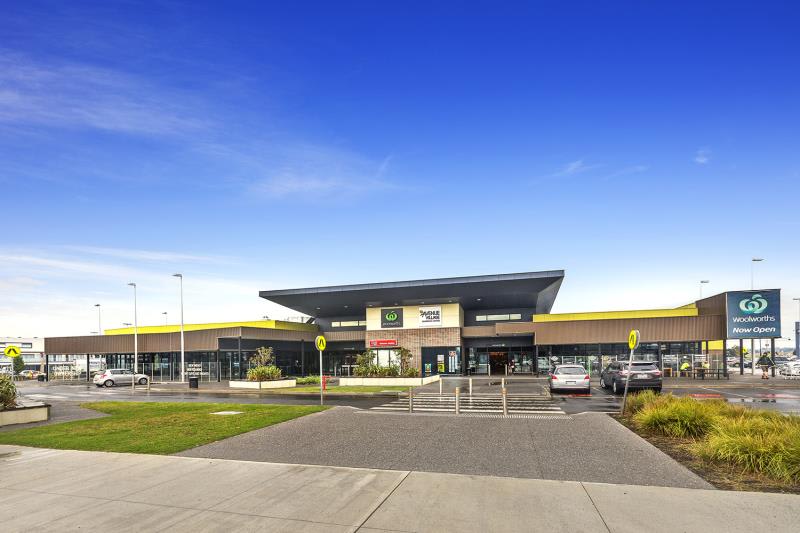 Click to view all images Shops 1-4 William Thwaites Boulevard Cranbourne North VIC 3977 - Image 2