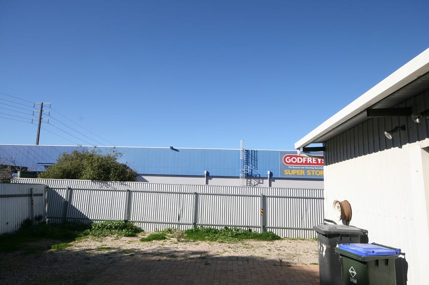 Click to view all images 477 Port Road Croydon SA 5008 - Image 1