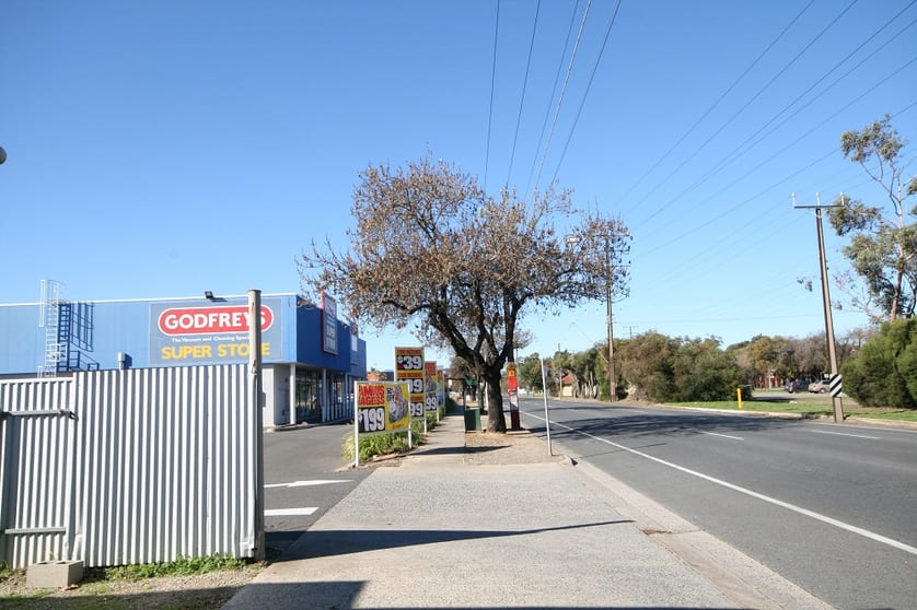 Click to view all images 477 Port Road Croydon SA 5008 - Image 3