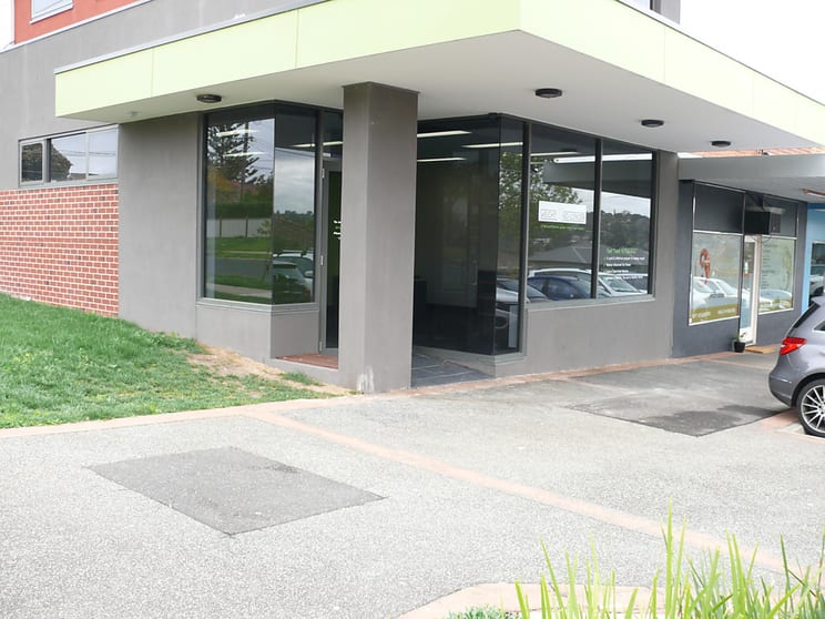 Click to view all images 100 St James Road Heidelberg VIC 3084 - Image 1
