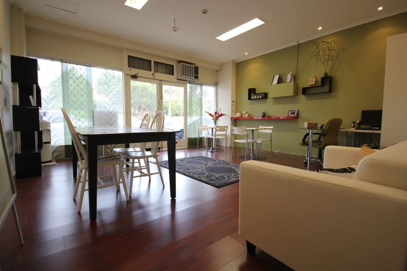 Click to view all images 2A Cromwell Street Burwood VIC 3125 - Image 1