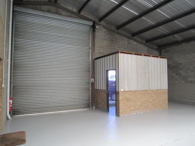 Click to view all images 27 Graham Road Clayton South VIC 3169 - Image 2