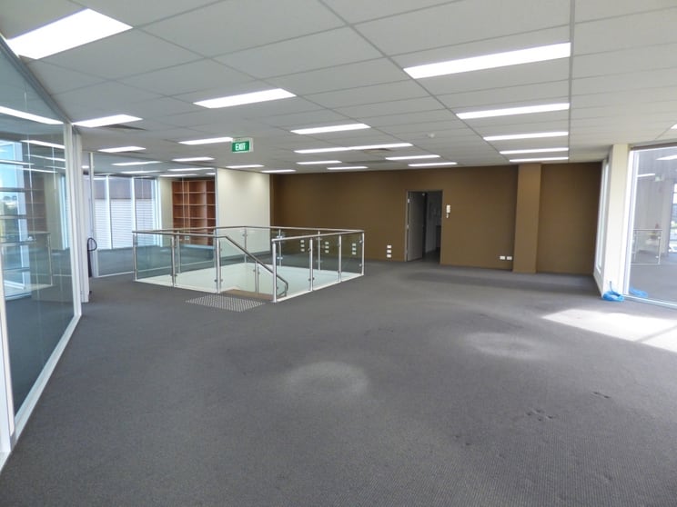 Click to view all images 164-166 Woodlands Drive Braeside VIC 3195 - Image 2