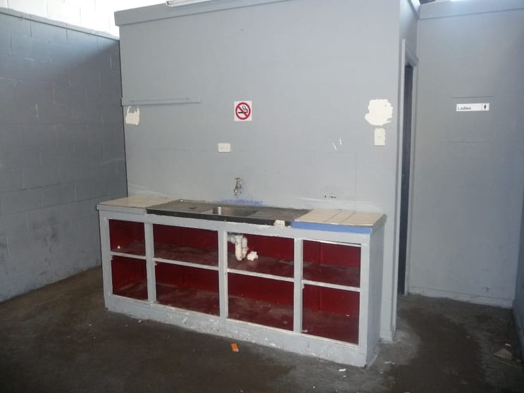 Click to view all images Stafford QLD 4053 - Image 3