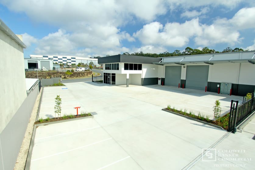 Click to view all images Parkinson QLD 4115 - Image 2