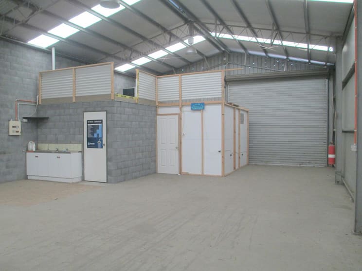 Click to view all images 307 Commercial Street West Mount Gambier SA 5290 - Image 3