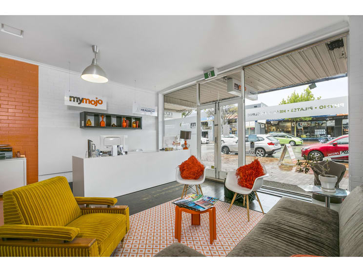 Click to view all images 224 Main Street Mornington VIC 3931 - Image 2