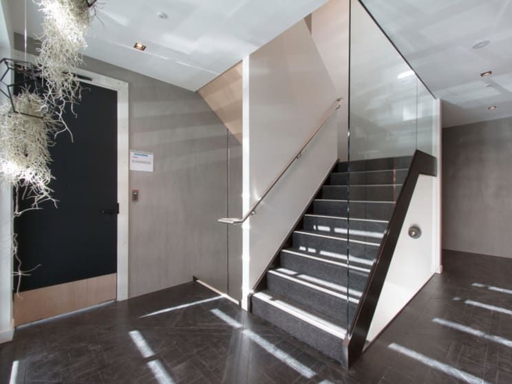 Click to view all images 28 Diane Street Mornington VIC 3931 - Image 2
