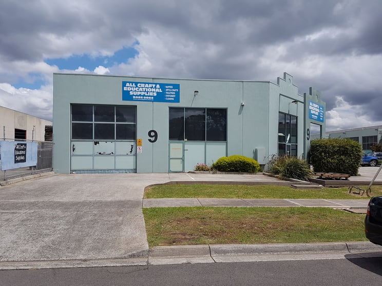 Click to view all images 1/9 Brand Drive Thomastown VIC 3074 - Image 3