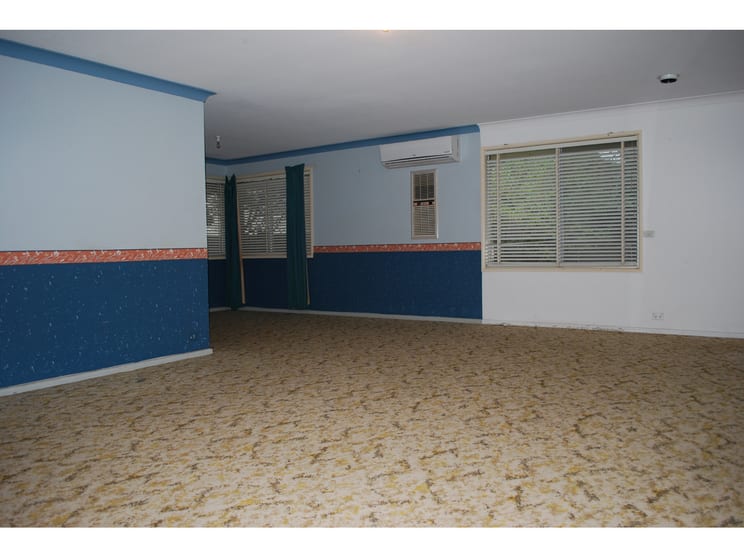 Click to view all images 58 Whitecross Road Winmalee NSW 2777 - Image 3