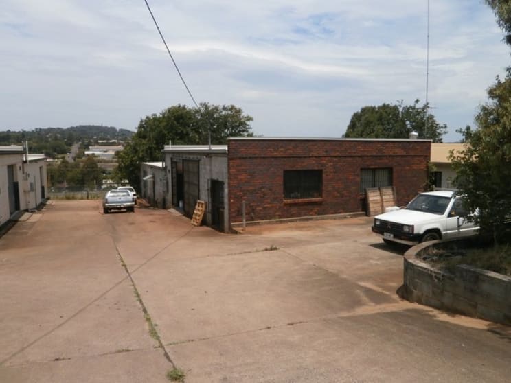 Click to view all images Shed B/4 Stradbroke Street Rockville QLD 4350 - Image 1