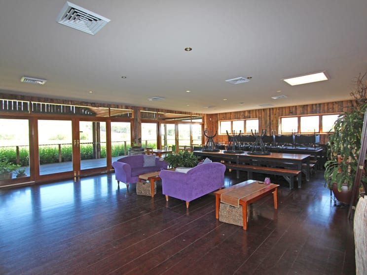 Click to view all images 16 Pokolbin Mountain Road Pokolbin NSW 2320 - Image 3