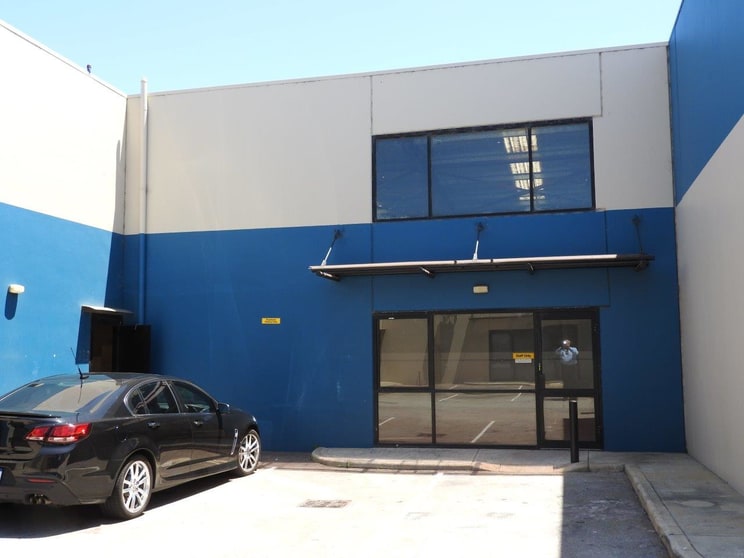 Click to view all images UNIT 4/9 KALMIA ROAD Bibra Lake WA 6163 - Image 2