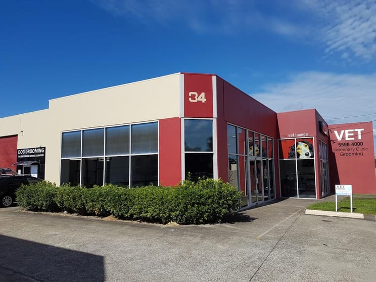 Click to view all images 4/34 Currumbin Creek Road Currumbin Waters QLD 4223 - Image 2