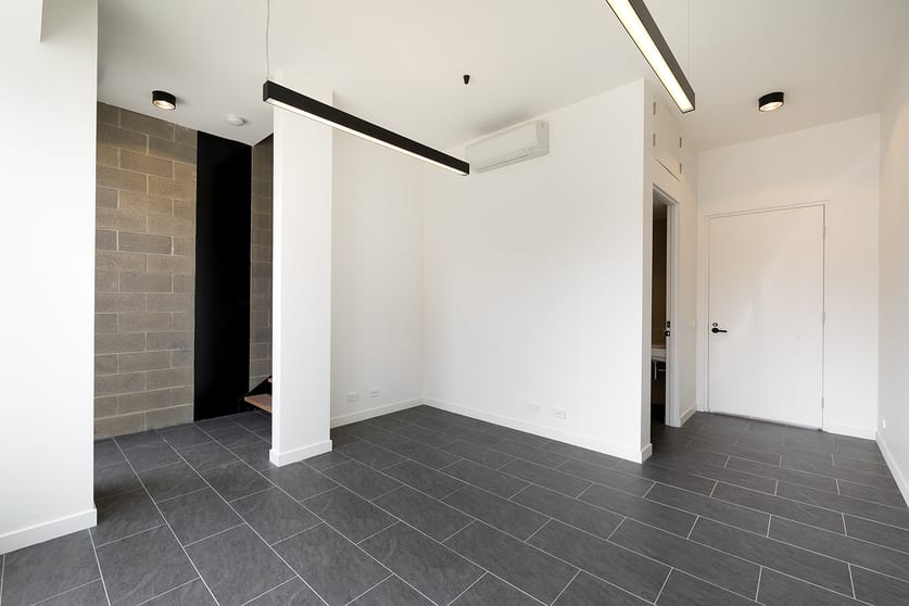 Click to view all images 2/11 Amsterdam Street Richmond VIC 3121 - Image 2
