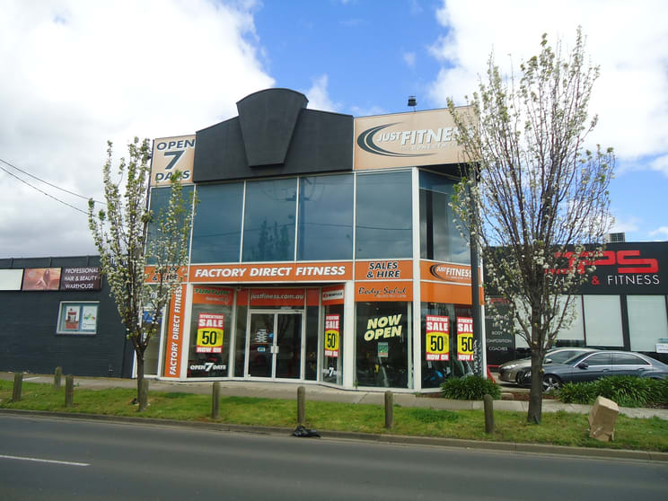 Click to view all images 77B Matthews Avenue Airport West VIC 3042 - Image 2