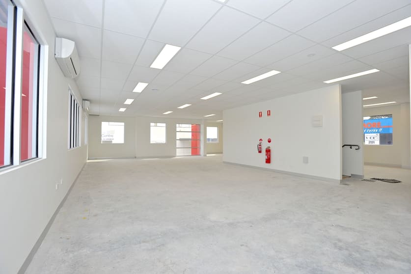Click to view all images Level 1/201 Mornington Tyabb Road Mornington VIC 3931 - Image 3