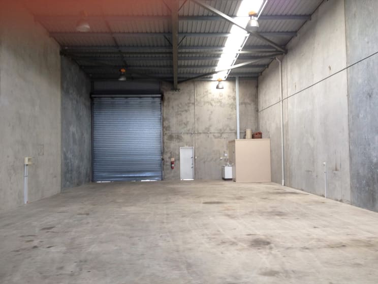 Click to view all images 4/31 Kremzow Road Brendale QLD 4500 - Image 3