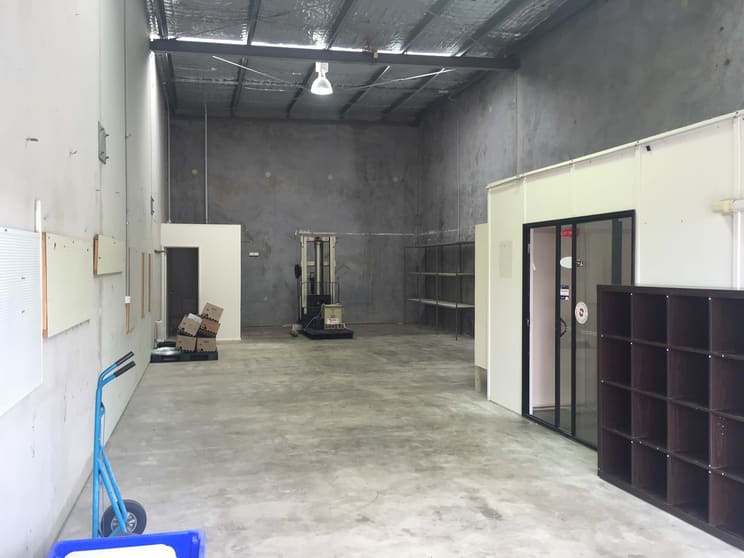 Click to view all images 6/39 Technology Drive Warana QLD 4575 - Image 2