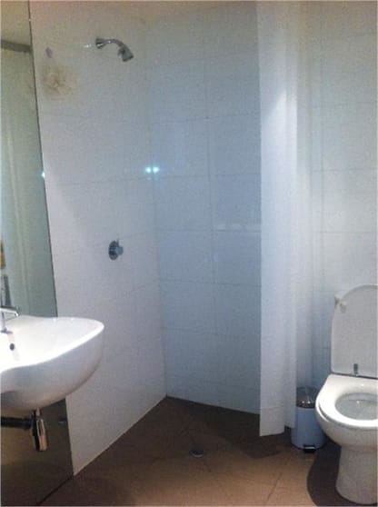 Click to view all images 2B Macquarie Street Prahran VIC 3181 - Image 3