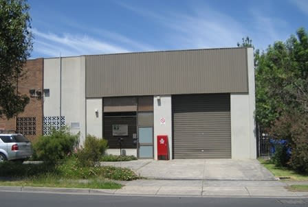Click to view all images 86 Burlington Street Oakleigh VIC 3166 - Image 1