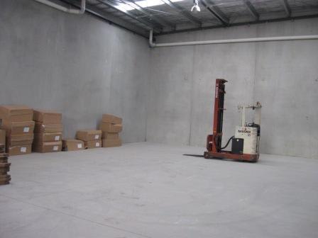 Click to view all images 2/25 Conquest Way Hallam VIC 3803 - Image 3