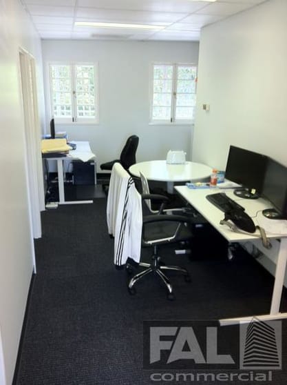 Click to view all images Suite 5/35 Woodstock Rd Toowong QLD 4066 - Image 3