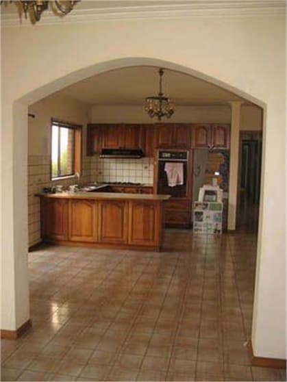 Click to view all images 25 Station Street Malvern VIC 3144 - Image 2