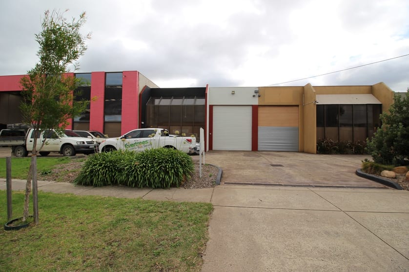 Click to view all images 1/27 Peninsula Boulevard Seaford VIC 3198 - Image 2