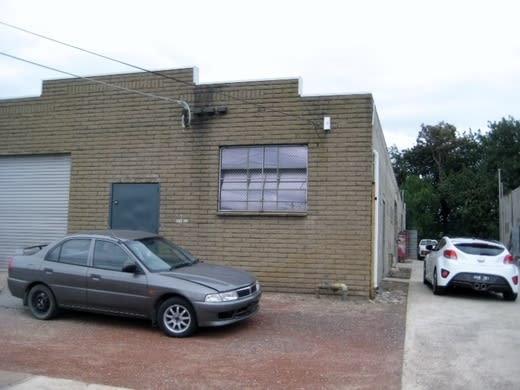 Click to view all images 1/12-14 Wise Avenue Seaford VIC 3198 - Image 3