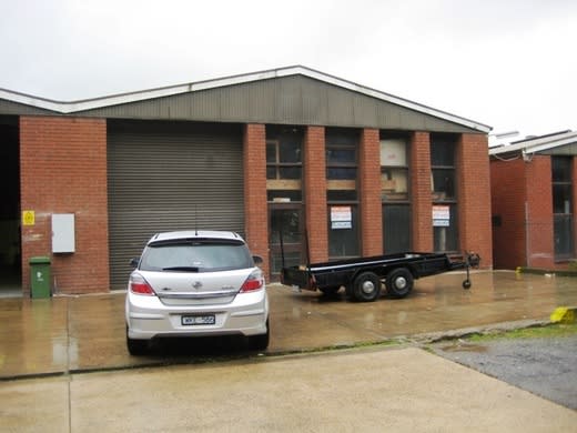 Click to view all images 2/13 Cameron Street Cranbourne VIC 3977 - Image 1