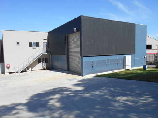 Click to view all images 70 Fussell Road Kilsyth VIC 3137 - Image 2