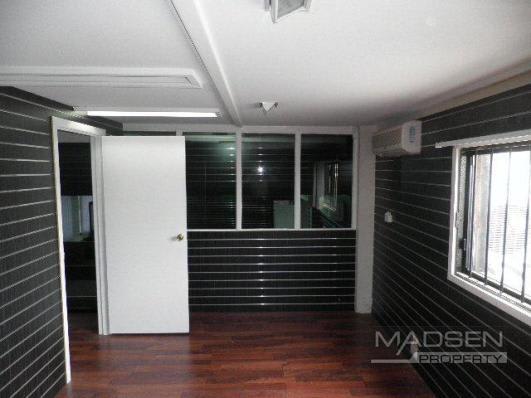 Click to view all images Rocklea QLD 4106 - Image 2