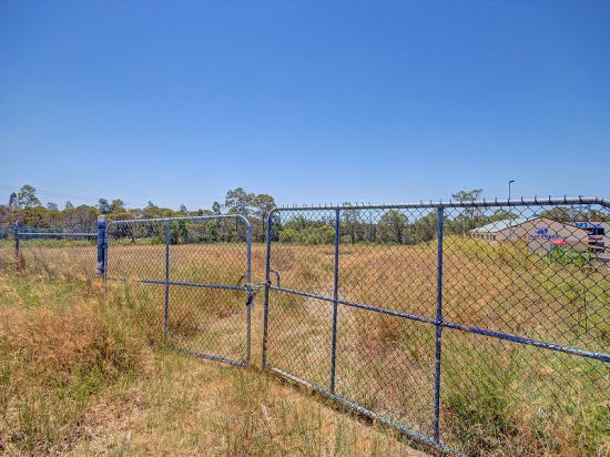 Click to view all images 2634. Logan Rd Eight Mile Plains QLD 4113 - Image 3