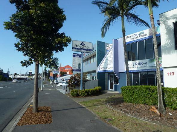 Click to view all images Newstead QLD 4006 - Image 1