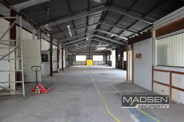 Click to view all images Salisbury QLD 4107 - Image 3