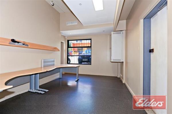 Click to view all images 1/77 Hope Street South Brisbane QLD 4101 - Image 2