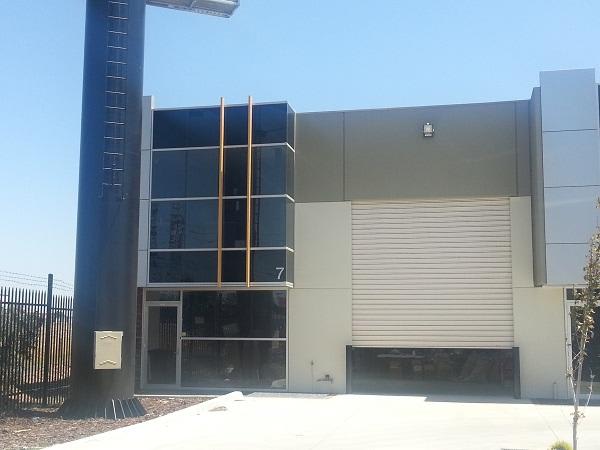 Click to view all images 7/36-38 Latitude Boulevard Thomastown VIC 3074 - Image 1