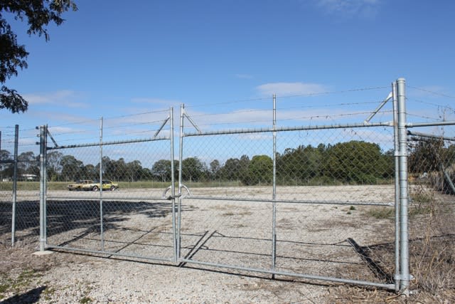 Click to view all images Lawnton QLD 4501 - Image 2