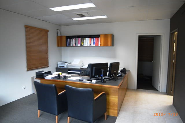 Click to view all images Units 2 & 4 / 8 Cohn Street Carlisle WA 6101 - Image 2