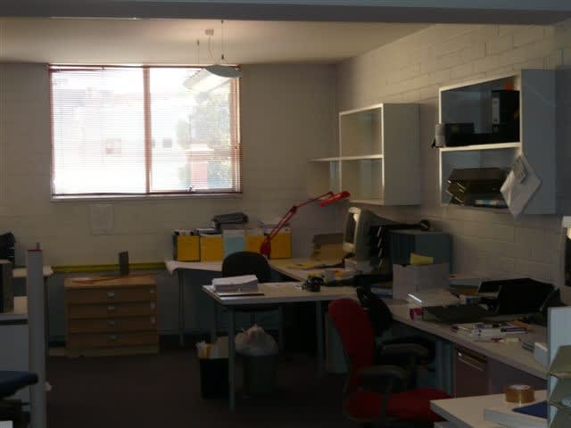 Click to view all images 68 Dudley Street West Melbourne VIC 3003 - Image 2