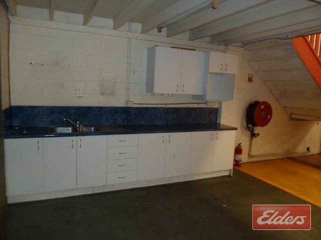 Click to view all images 11 Lucinda Street Woolloongabba QLD 4102 - Image 3