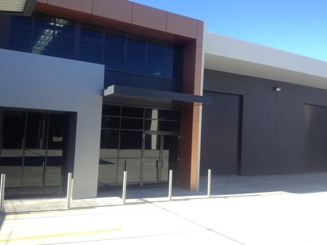 Click to view all images 2/11-21 Beaconsfield Street Fyshwick ACT 2609 - Image 1