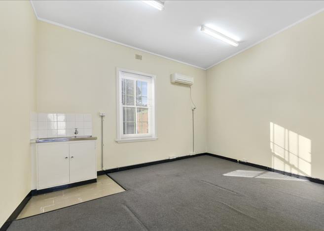 Click to view all images 274-278 Crown Street Wollongong NSW 2500 - Image 3