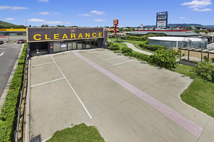 Click to view all images 5 Hervey Range Road Thuringowa Central QLD 4817 - Image 1