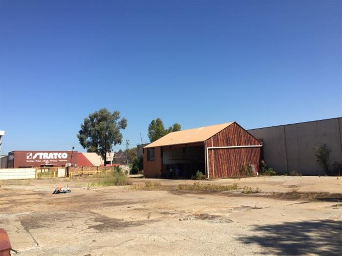 Click to view all images 5-7 Blaxland Road Campbelltown NSW 2560 - Image 2