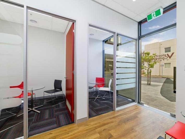 Click to view all images 39 Benjamin Way Belconnen ACT 2617 - Image 3
