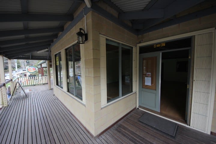 Click to view all images 4/47-53 Olinda Monbulk Road Olinda VIC 3788 - Image 1