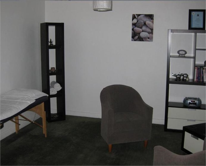 Click to view all images 1390 Toorak Road Camberwell VIC 3124 - Image 3